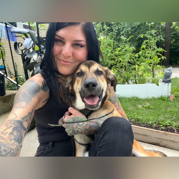 Meet your Posher, Kristen - Picture 7 of 11